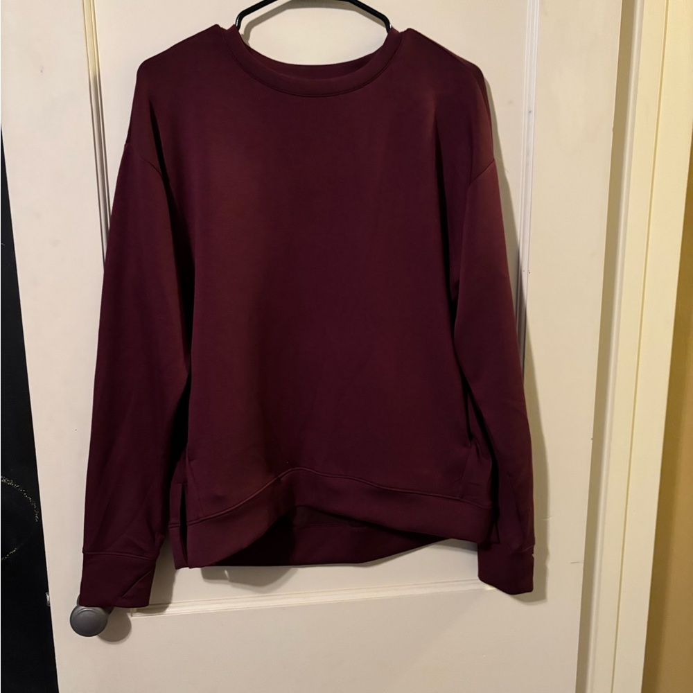 STYLUS Maroon Crewneck Top